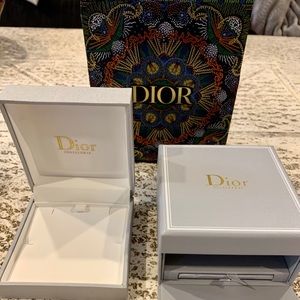 Dior jewelry box for necklace and bag